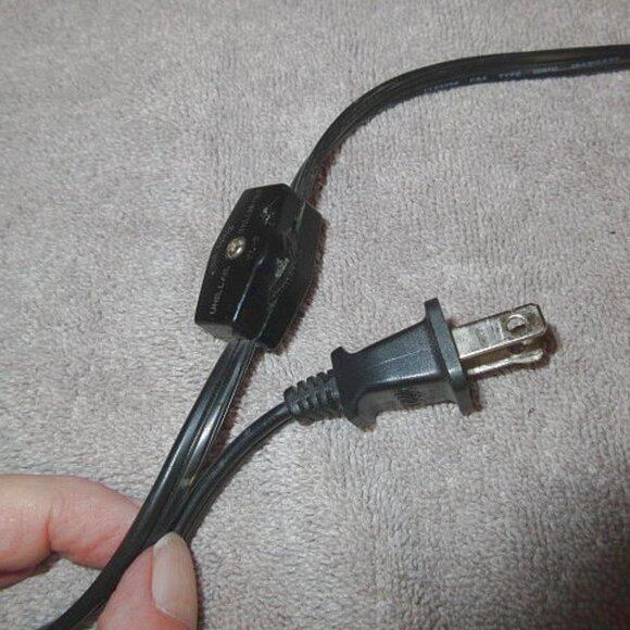 Vtg Tiffany Style Stained Glass Turtle Accent Lamp 9" Night Light On Off Switch - Picture 9 of 9